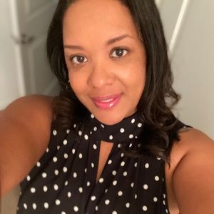 Meet your Posher, Nicole